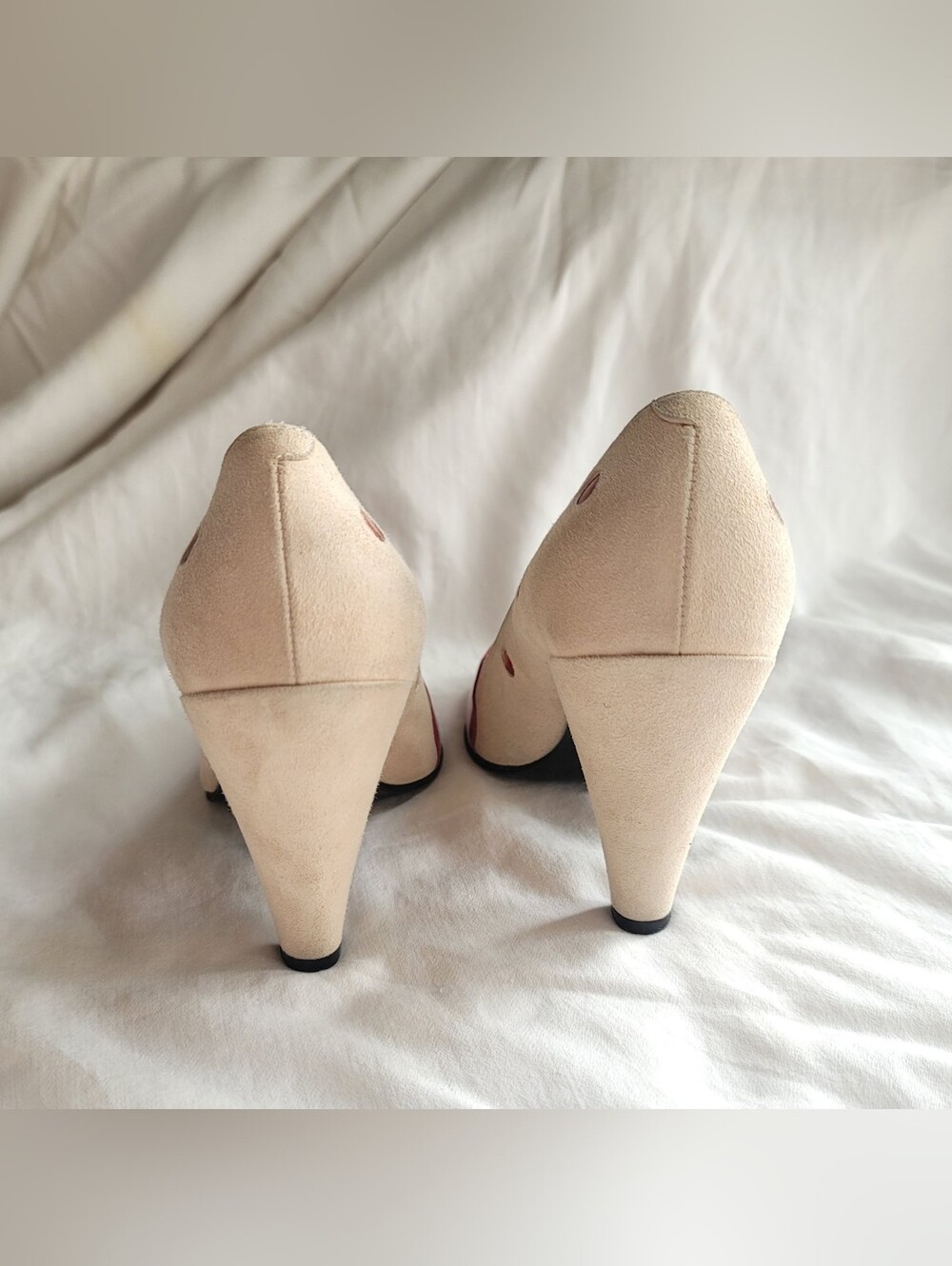Marc by Marc Jacobs Beige Suede Heels with Red Polka Dots - Picture 9 of 13